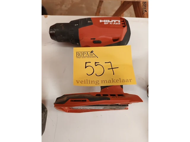 Lot 557 - accu schroefboormachine hilti - afbeelding 1 van  2