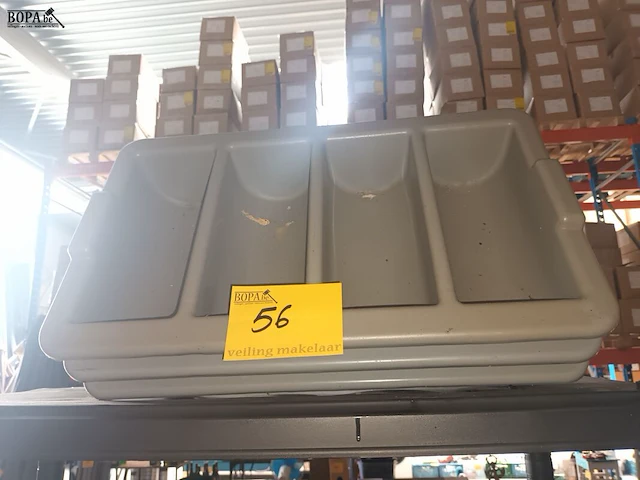 Lot 56 - bestekbakken. 3 stuks - afbeelding 1 van  2