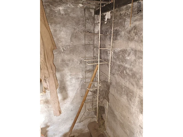 Lot 56 - diversen. inhoud berging - afbeelding 2 van  8