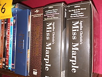 Lot 56 - dvd’s en dvd boxen. 17 stuks - afbeelding 2 van  3