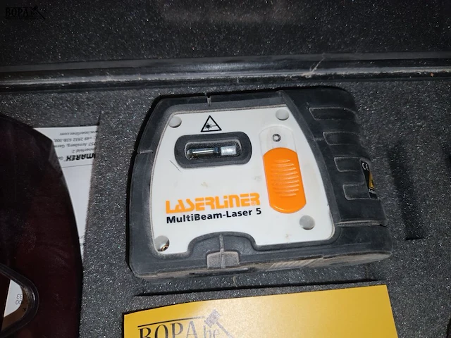 Lot 56 - multibeam laser in koffer - afbeelding 2 van  3