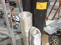 Lot 56 - rookafvoer. 5 stuks - afbeelding 1 van  3