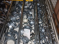 Lot 56 - spandbanden en zamac beugels - afbeelding 4 van  6