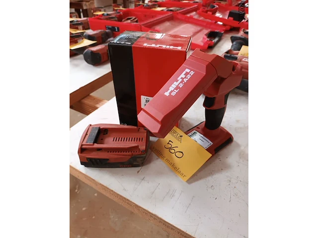 Lot 560 - accu werklamp hilti - afbeelding 1 van  3