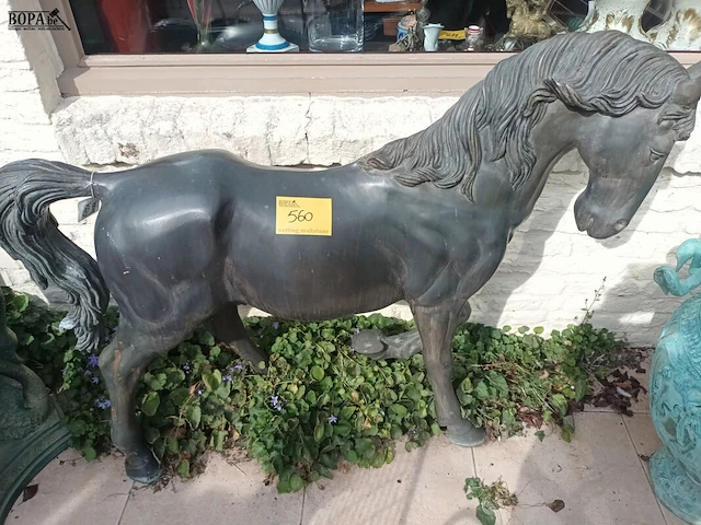 Lot 560 - paard in brons - afbeelding 1 van  7