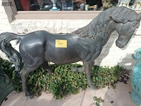 Lot 560 - paard in brons - afbeelding 1 van  7