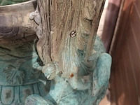 Lot 561 - vaas in brons - afbeelding 4 van  7