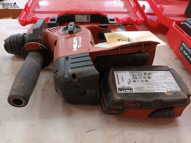 Lot 562 - accu boorhamer hilti - afbeelding 2 van  2