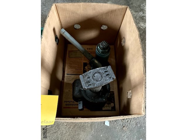 Lot 565 - werkmateriaal - afbeelding 2 van  5