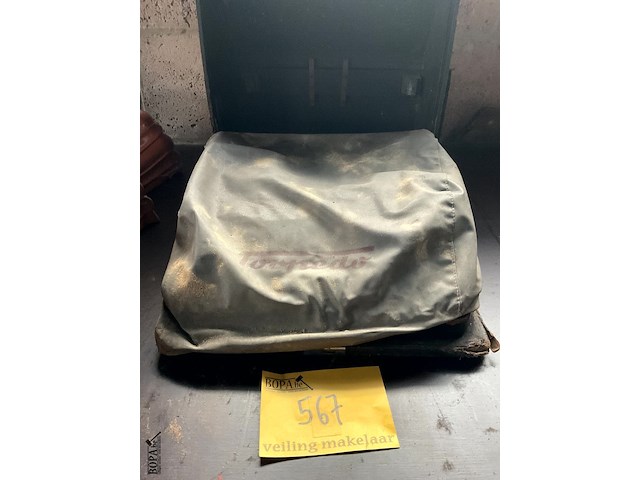 Lot 567 - duitse typmachine w.o. haumann erika - afbeelding 2 van  5