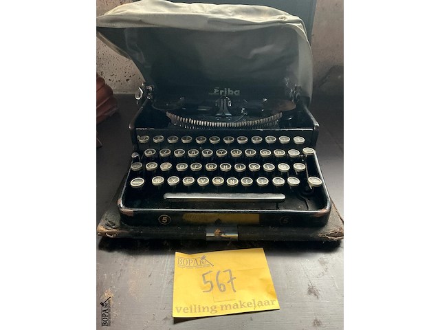 Lot 567 - duitse typmachine w.o. haumann erika - afbeelding 3 van  5