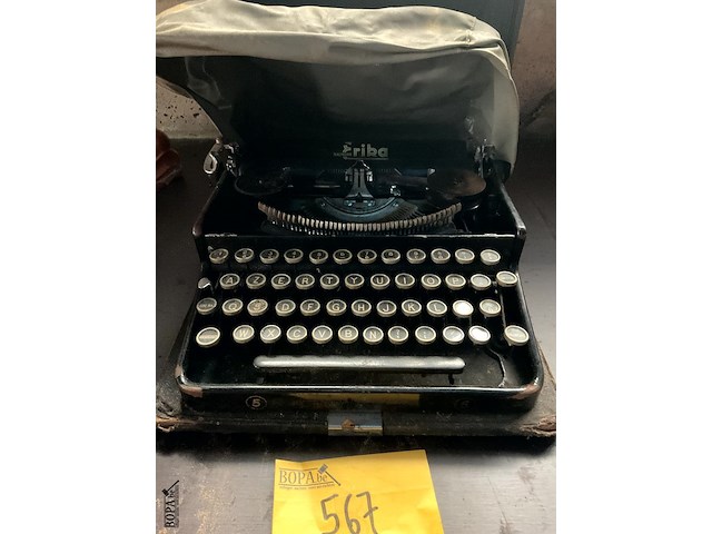 Lot 567 - duitse typmachine w.o. haumann erika - afbeelding 4 van  5