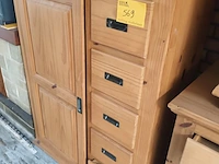 Lot 569 - houten kast - afbeelding 2 van  5