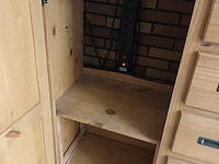 Lot 569 - houten kast - afbeelding 3 van  5