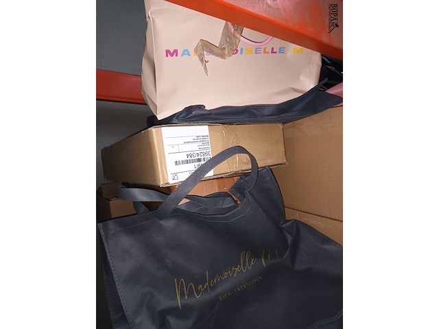 Lot 57 - draagtassen mademoiselle m - afbeelding 2 van  5