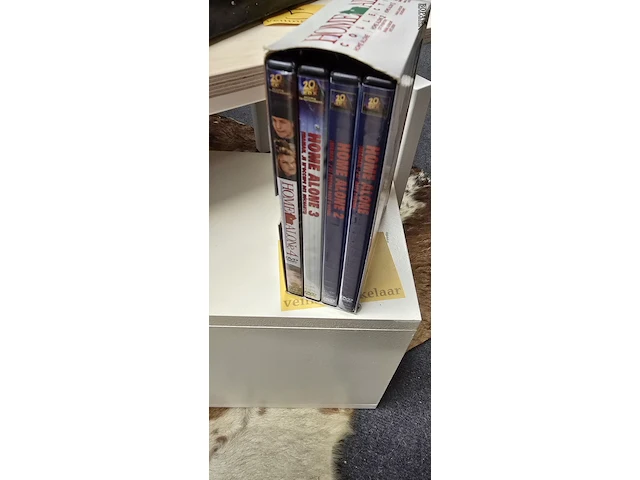 Lot 57 - home alone dvd box - afbeelding 2 van  3