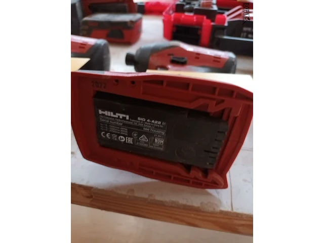 Lot 570 - accu slagschroefmachine hilti - afbeelding 2 van  2