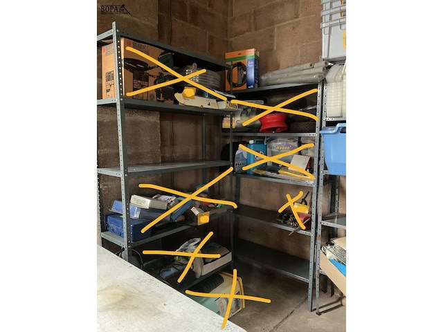 Lot 570 - ijzeren meccanorekken, 4 stuks - afbeelding 3 van  4