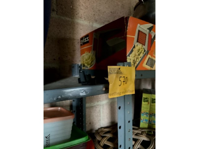 Lot 570 - ijzeren meccanorekken, 4 stuks - afbeelding 4 van  4