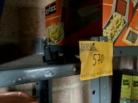 Lot 570 - ijzeren meccanorekken, 4 stuks - afbeelding 4 van  4