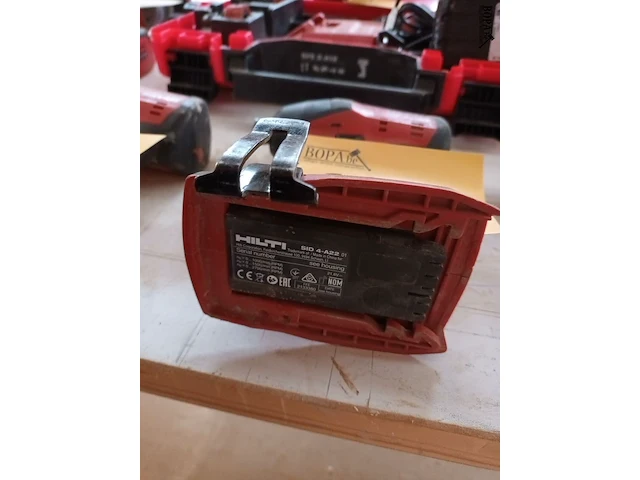 Lot 571 - accu slagschroefmachine hilti - afbeelding 2 van  2