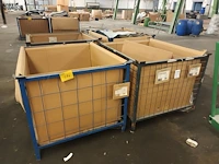 Lot 576 - metalen stapelkooi. 4 stuks - afbeelding 1 van  3