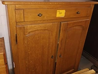 Lot 577 - houten kast - afbeelding 1 van  3
