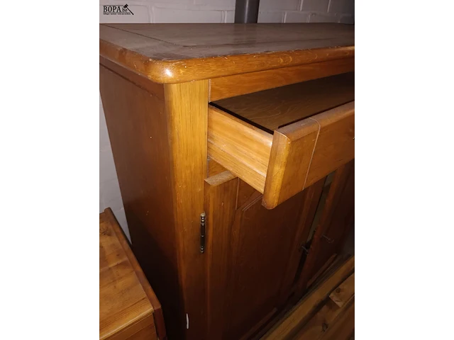Lot 577 - houten kast - afbeelding 3 van  3
