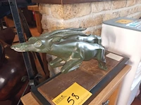 Lot 58 - antilopes op marmer - afbeelding 3 van  5