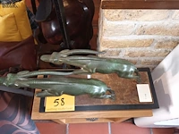 Lot 58 - antilopes op marmer - afbeelding 4 van  5