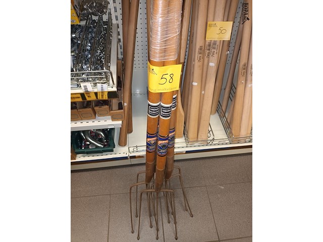 Lot 58 - greep met 3 tanden. 5 stuks - afbeelding 1 van  3