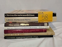 Lot 58 - lot atlassen, bijbel wereldgeschiedenis menselijke lichaam, - afbeelding 1 van  1