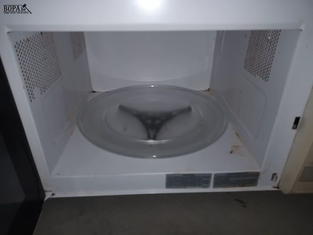 Lot 58 - microgolfoven moulinex - afbeelding 3 van  3