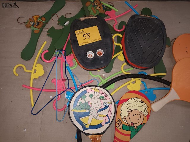 Lot 58 - speelgoed en kinderhekje - afbeelding 2 van  4