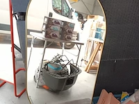 Lot 58 - spiegel ikea - afbeelding 1 van  3