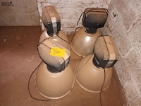 Lot 580 - industriële plafondlampen. 4 stuks - afbeelding 1 van  5