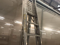 Lot 581 - trapladder - afbeelding 3 van  3