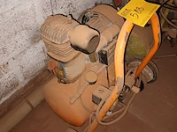 Lot 583 - compressor kaeser - afbeelding 2 van  3