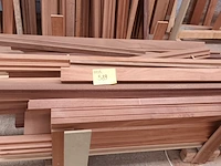 Lot 589 - lot diverse houten planken en balken - afbeelding 3 van  4