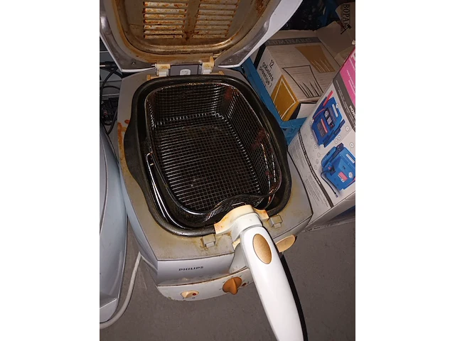 Lot 59 - friteuse philips. 2 stuks - afbeelding 3 van  3