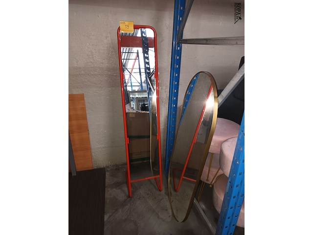 Lot 59 - spiegel. 2 stuks - afbeelding 1 van  3