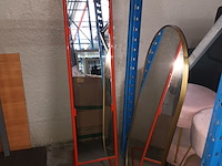 Lot 59 - spiegel. 2 stuks - afbeelding 1 van  3