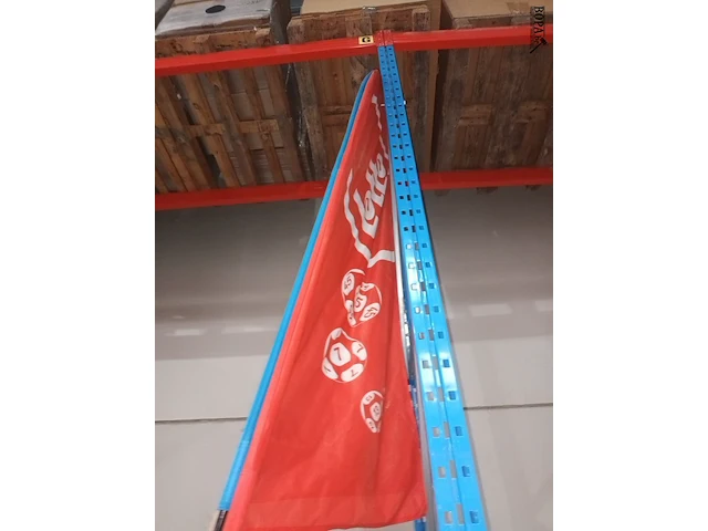 Lot 59 - stoepvlag. 2 stuks - afbeelding 3 van  3