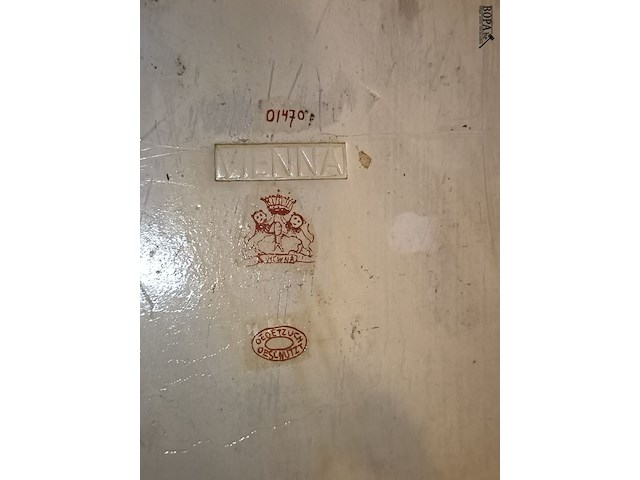 Lot 59 - tablet in porselein - afbeelding 4 van  4