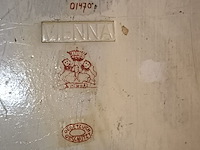 Lot 59 - tablet in porselein - afbeelding 4 van  4