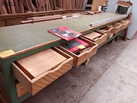 Lot 592 - houten werkbank - afbeelding 1 van  4
