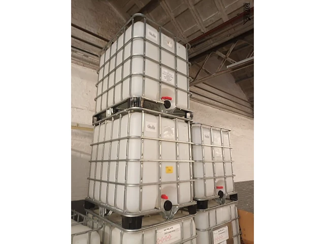 Lot 592 - ibc container. 5 stuks - afbeelding 2 van  3