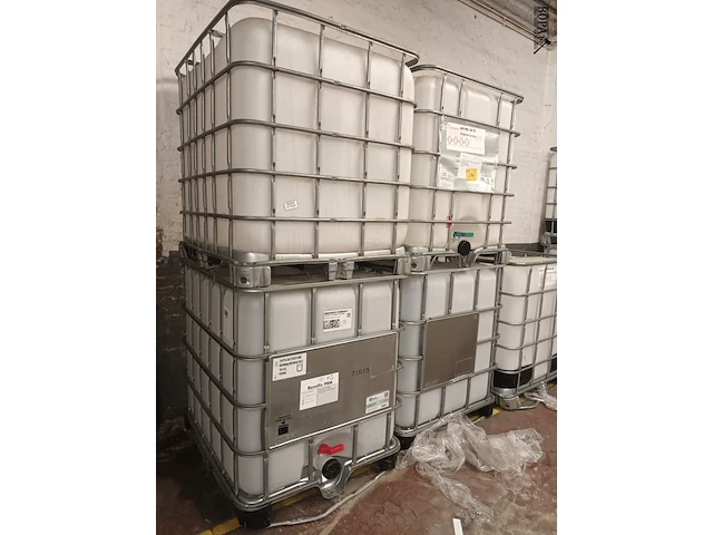 Lot 594 - ibc container. 5 stuks - afbeelding 2 van  2