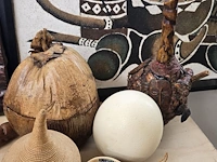 Lot 6 - afrikaanse deco en schilderij op doek get. 12 stuks - afbeelding 5 van  9