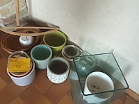 Lot 6 - bloempotten, decoratie, mandjes. 15 stuks - afbeelding 3 van  3